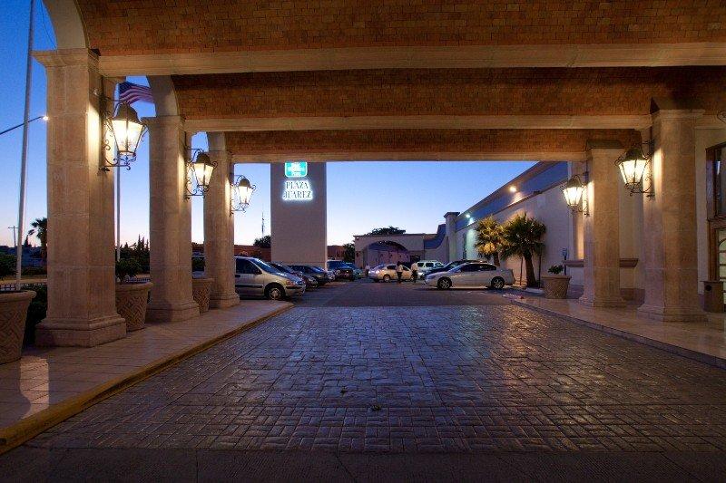 Gamma Ciudad Juarez Hotel Exterior photo The entrance to the hotel