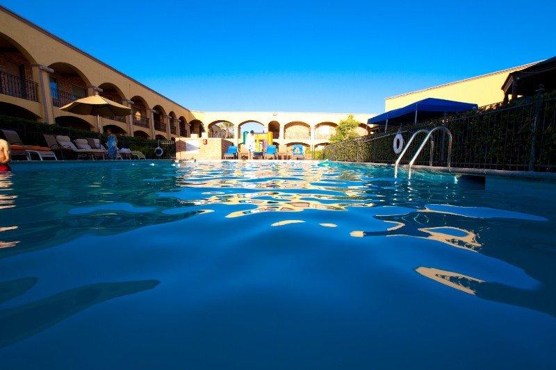 Gamma Ciudad Juarez Hotel Exterior photo The pool at the Hotel del Coronado
