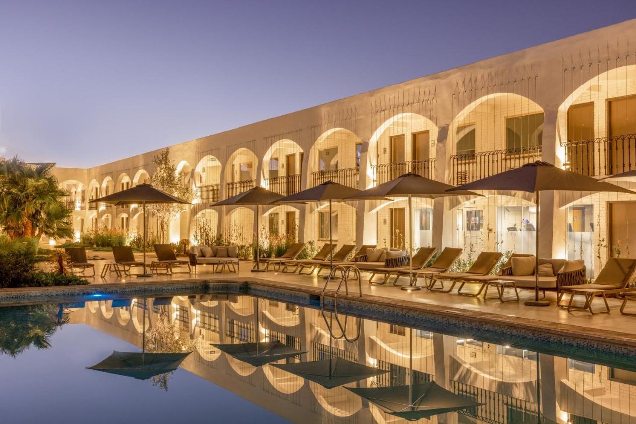 Gamma Ciudad Juarez Hotel Exterior photo The hotel at night
