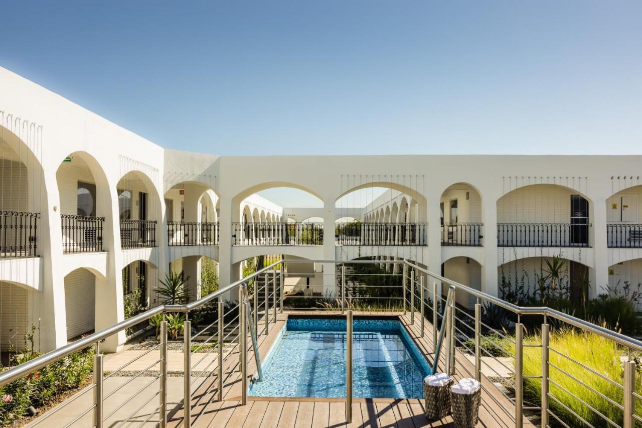 Gamma Ciudad Juarez Hotel Exterior photo The hotel's swimming pool